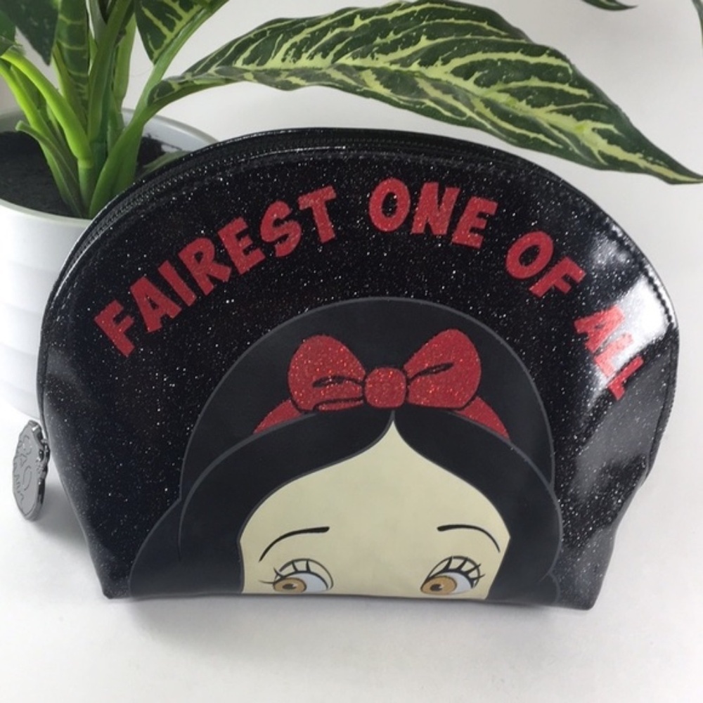 Disney Danielle Nicole Fairest one of all Cosmetic Bag